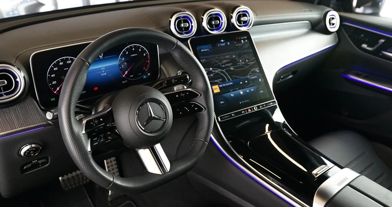 Audi A4 cena 109900 przebieg: 68332, rok produkcji 2019 z Gdynia małe 631